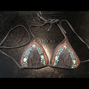 Mossimo bikini top, medium